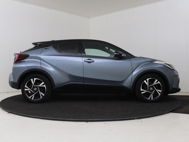 Toyota C-HR 2.0 Hybrid Style Bi-Tone | BTW voertuig | Dealer onderhouden | NL auto | Dodehoek detectie | Stoelverwarming | parkeersensoren voor+achter | Navigatie | Apple CarPlay/Android auto | Cruise Control Adaptive |