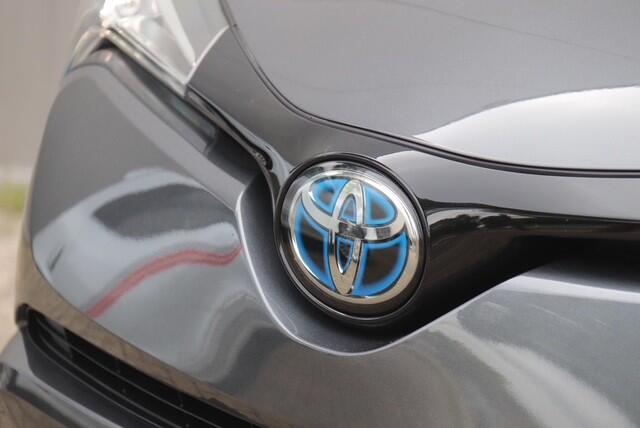 Toyota C-HR 1.8 Hybrid Dynamic, Stoelverwarming, Camera, Cruise, Navi
