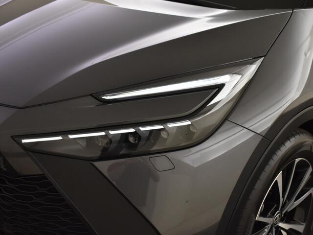 Toyota C-HR 1.8 Hybrid 140 Style | PDC | Blindspot | Ekektr. a. klep | Navig