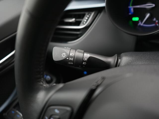 Toyota C-HR 1.8 Hybrid Style | Parkeersensoren V+A | JBL | Stoelverwarming | Onderweg-naar-dealer