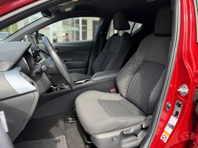 Toyota C-HR 1.8 Hybrid Business Plus | GEEN AFLEVERKOSTEN | Apple/Android, Dodehoekdetectie, Parkeersensoren