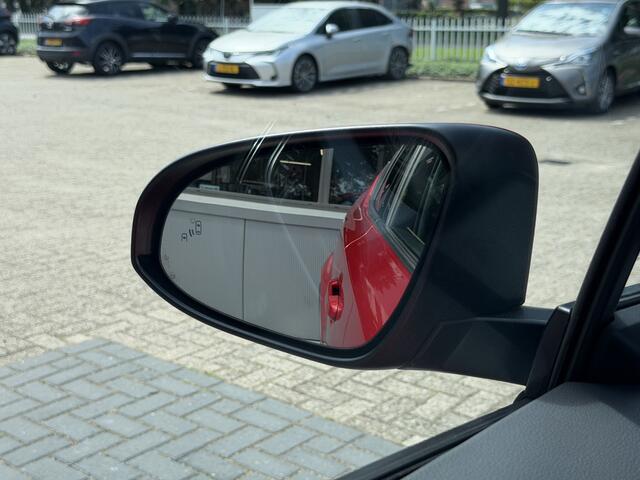 Toyota C-HR 1.8 Hybrid Business Plus | GEEN AFLEVERKOSTEN | Apple/Android, Dodehoekdetectie, Parkeersensoren