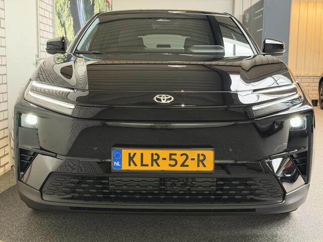 Toyota C-HR First Edition 77 kWh Uit voorraad leverbaar!