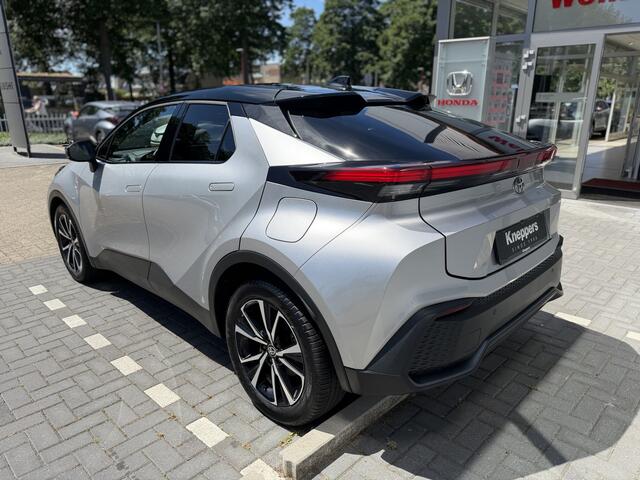 Toyota C-HR 1.8 Hybrid 140 First Edition | GEEN AFLEVERKOSTEN | Elektrische achterklep, Dodehoekdetectie, Parkeersensoren