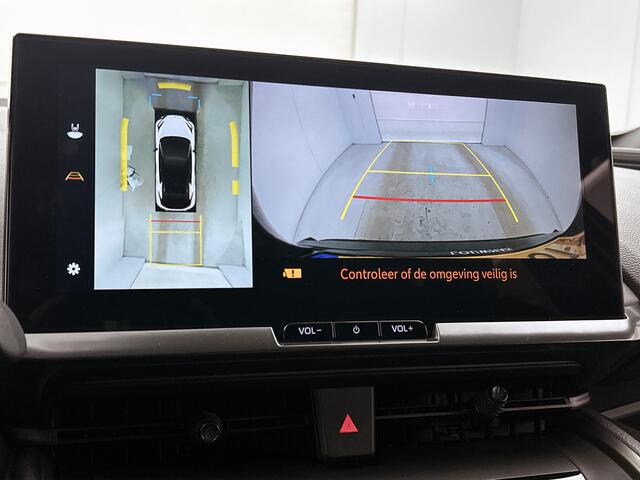 Toyota C-HR 2.0 Plug-in Hybrid 220 First Edition | BTW Voertuig | 360 camera | FULL LED verlichting | Dodehoek detectie | Stoel+stuurverwarming | Parkeersensoren voor+achter | Elektrische achterklep |
