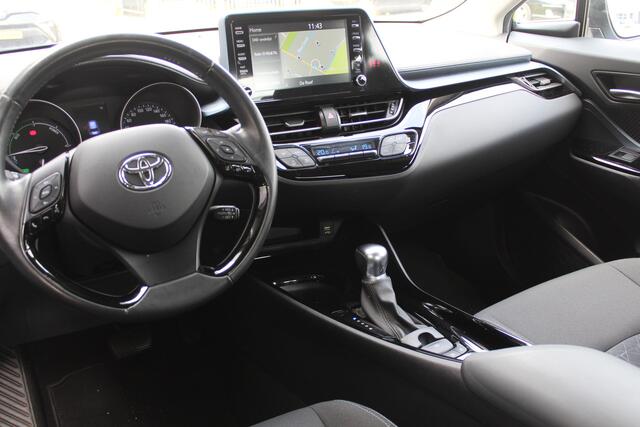 Toyota C-HR 1.8 Hybrid Dynamic | Rijklaar | Keyless | LED | Apple/Android | Adap.cruise | Sensoren v+a | Camera | Dealer onderhouden | NL-auto
