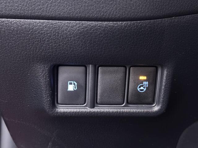 Toyota C-HR 1.8 Hybrid Bi-Tone | Navigatie | Leder | PDC | BLS |