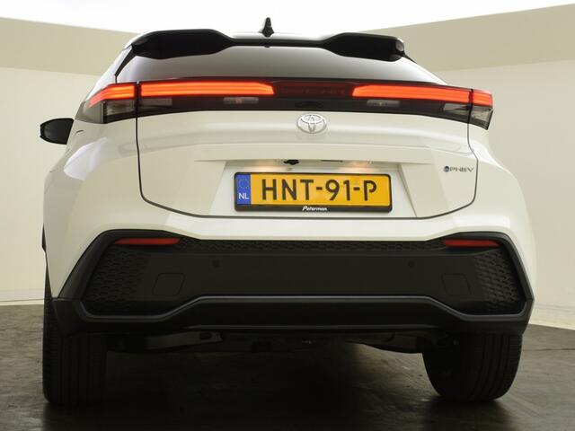 Toyota C-HR 2.0 PHEV 220 Dynamic | PDC | Blindspot |