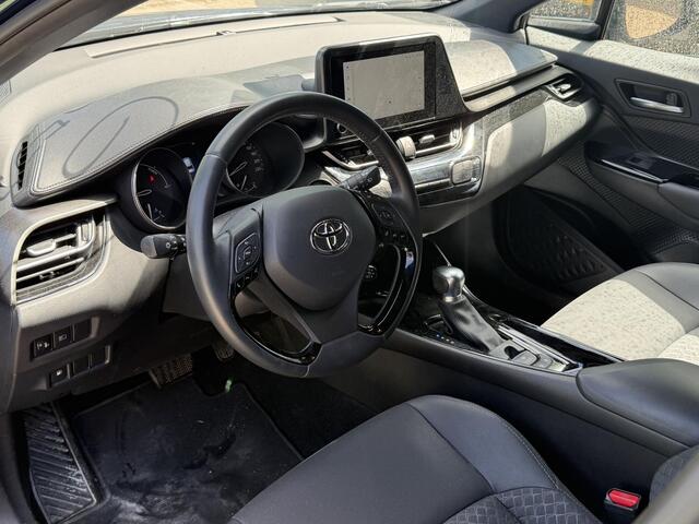 Toyota C-HR 2.0 Hybrid Dynamic | Parkeersensoren Voor & Achter | Dodehoek detectie | Stoel verwarming |