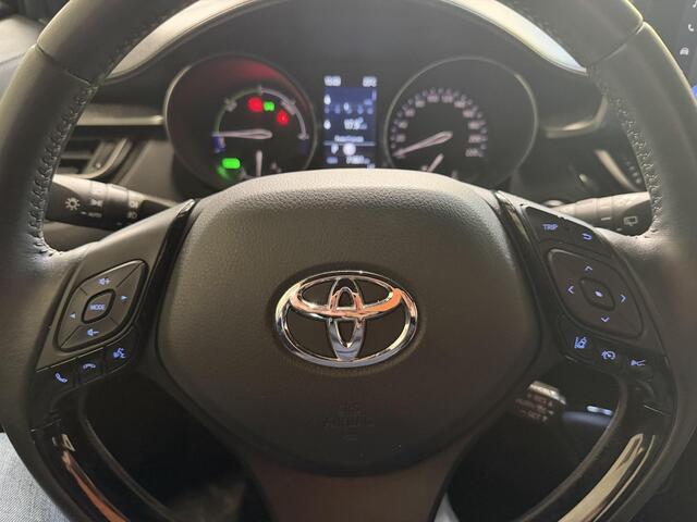 Toyota C-HR 2.0 Hybrid Dynamic | Parkeersensoren Voor & Achter | Dodehoek detectie | Stoel verwarming |