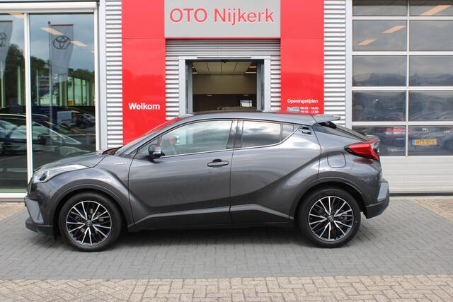 Toyota C-HR 1.8 Hybrid Executive met trekhaak **NL-auto**