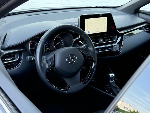 Toyota C-HR 1.8 Hybrid Team D | ACC | CarPlay | Camera | Keyless | 18 inch