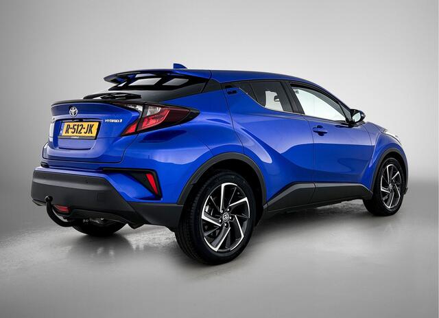 Toyota C-HR 1.8 Hybrid Dynamic | Dealer Onderhouden | Trekhaak afneembaar | Apple CarPlay/Android Auto | Navigatie | Parkeersensoren Voor+Achter | Cruise Control Adaptive | Achteruitrijcamera |