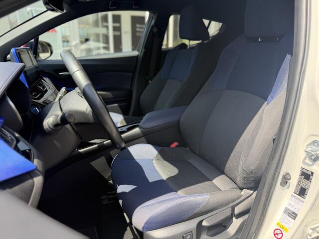 Toyota C-HR 1.8 Hybrid Style Bi-Tone | GEEN AFLEVERKOSTEN | Trekhaak, Dodehoekdetectie, Navigatie