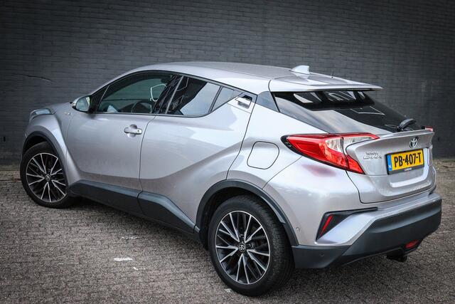 Toyota C-HR 1.8 Hybrid Executive Net binnen-Nu al te bezichtigen