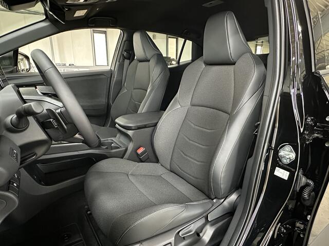 Toyota C-HR First Edition 77 kWh | Navi | Acc | Camera | el. achterklep |