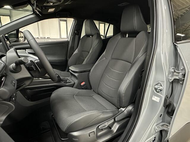 Toyota C-HR First Edition 77 kWh | Navi | Acc | Camera | el. achterklep |