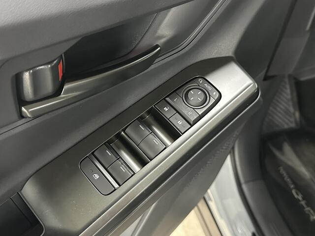 Toyota C-HR First Edition 77 kWh | Navi | Acc | Camera | el. achterklep |