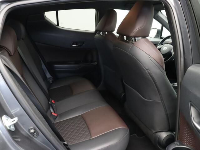 Toyota C-HR 1.8 Hybrid Premium | Stuurwiel Verwarming | Stoelverwarming | Trekhaak | All Season Banden |