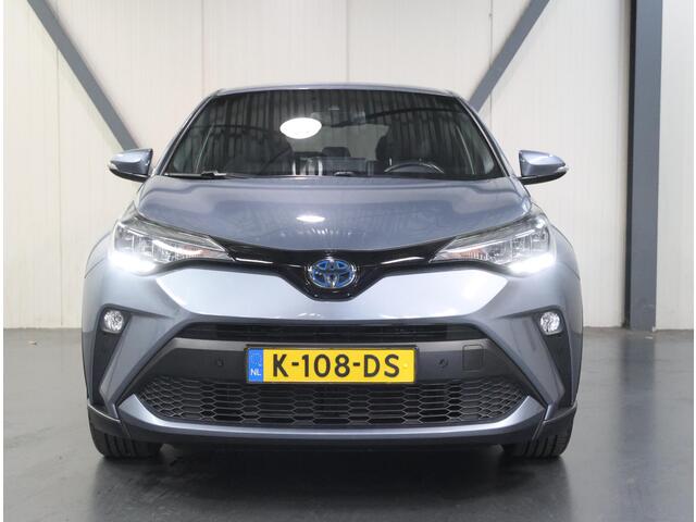Toyota C-HR 1.8 Hybrid Active | Achteruitrijcamera | Trekhaak | Navigatie | Stuur en Stoelverwarming | LED koplampen | Cruise control
