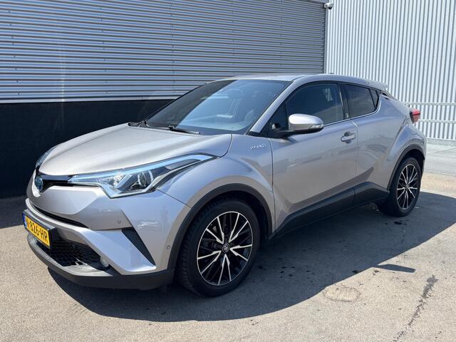 Toyota C-HR 1.8 Hybrid Style Navigatie, Dodehoekdetectie, Stoelverwarming, Stuurwiel verwarmd, Smart Key, LMV, Parkeersensoren
