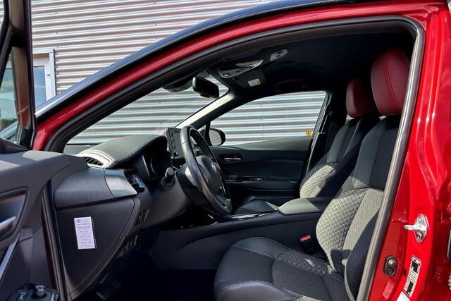 Toyota C-HR 2.0 Hybrid Style Bi-Tone Safety + Winter-pakket