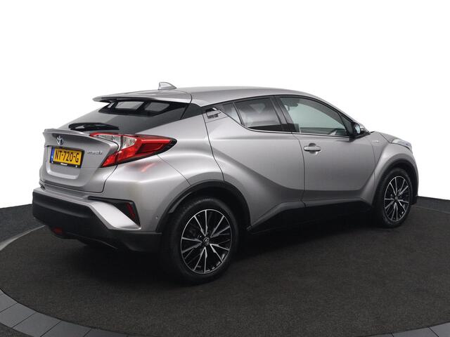 Toyota C-HR 1.8 Hybrid Executive | Kunst Lederen Bekleding | Keyless Entry | Parkeersensoren en Camera | Navigatie | Licht en regensensor |