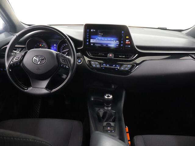 Toyota C-HR 1.2 Urban | Trekhaak Afneembaar | Parkeercamera | Navigatie | Climate Control | Keyless Go |