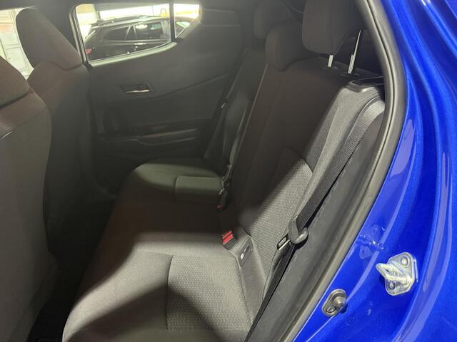 Toyota C-HR 1.8 Hybrid Style | Trekhaak | Stuurwielverwarming | Goed onderhouden |