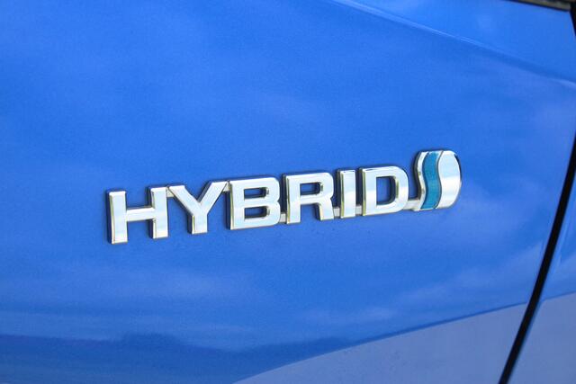Toyota C-HR 1.8 Hybrid Style Ultimate | Incl. 12 maanden garantie | JBL audio | Adaptieve cruise control | Climate control | DAB radio | Parkeercamera | Navigatie | Stoelverwarming |