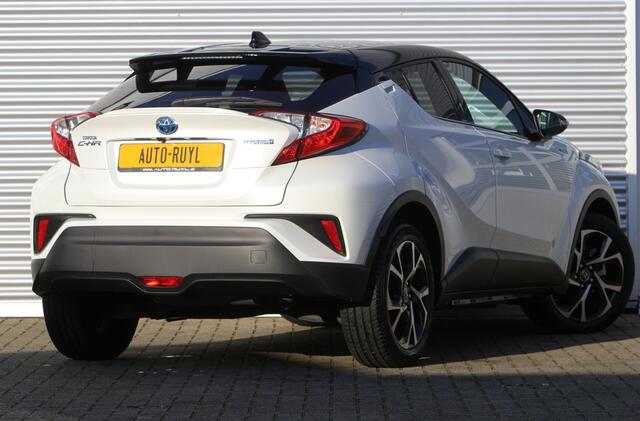Toyota C-HR 1.8 Hybrid Bi-Tone Plus