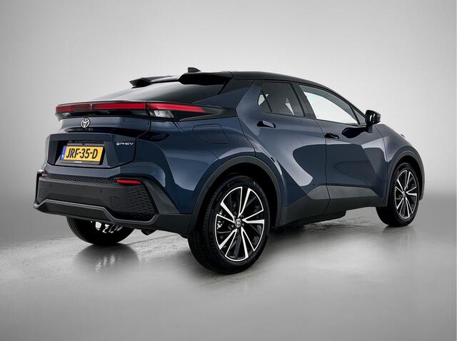 Toyota C-HR 2.0 Plug-in Hybrid 220 Executive Demo