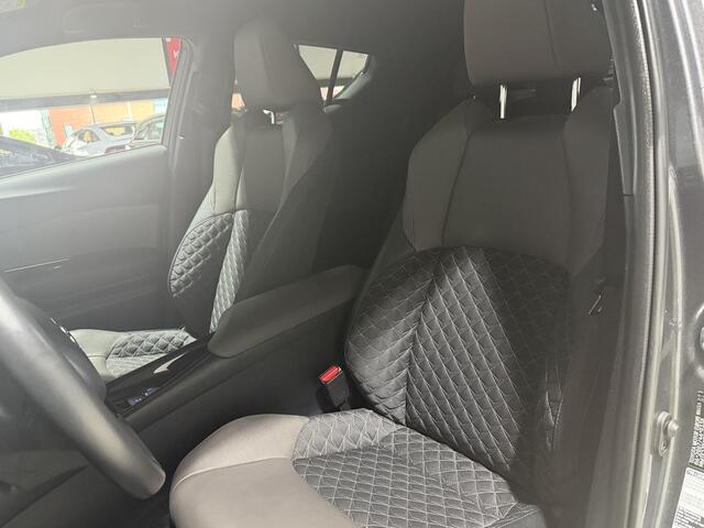 Toyota C-HR 2.0 Hybrid Executive | Trekhaak met afneembare kogel | All Season banden | Dealer onderhouden |