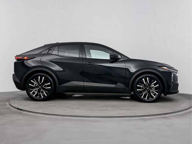Toyota C-HR First Edition 77 kWh *EV-Deal* | Apple Carplay & Android Auto | Parkeercamera | 20 inch | *