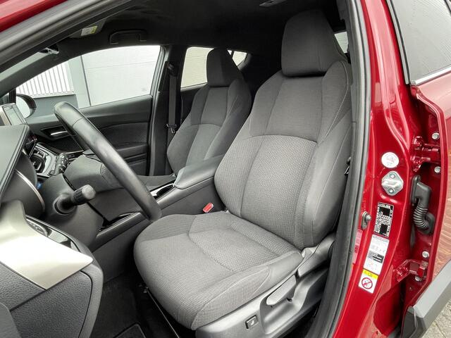 Toyota C-HR 1.8 Hybrid Style | Full map navigatie | Stoelverwarming | Dodehoekdetectie