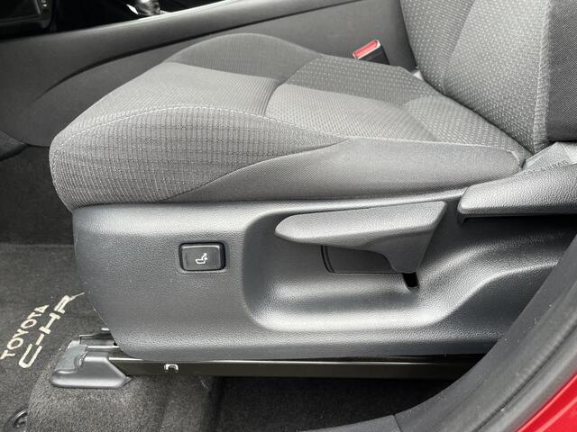 Toyota C-HR 1.8 Hybrid Style | Full map navigatie | Stoelverwarming | Dodehoekdetectie