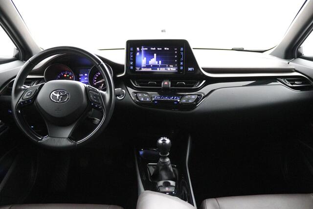 Toyota C-HR 1.2 Executive | Leder - stof bekleding | Trekhaak | Parkeersensoren |
