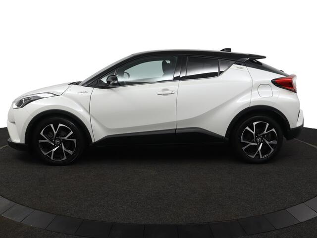 Toyota C-HR 1.8 Hybrid Bi-Tone | Adaptive Cruise Control | Navigatie | Achteruitrijcamera | Stoelverwarming |