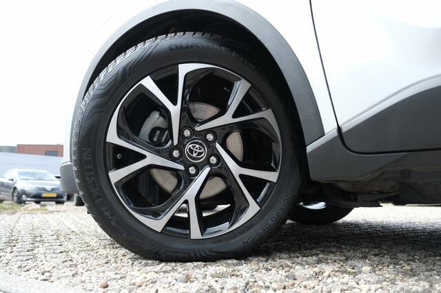 Toyota C-HR 1.8 Hybrid Dynamic Automaat | Stoel verwarming | Automatisch Gro