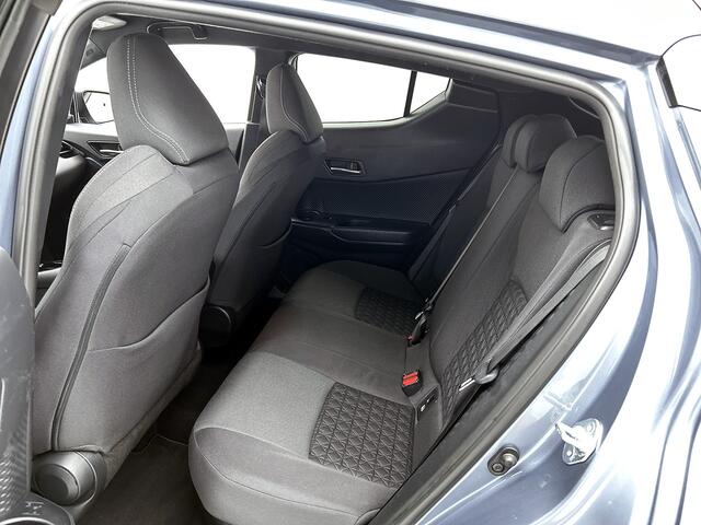 Toyota C-HR 2.0 Hybrid Style | Apple CarPlay | Android Auto |