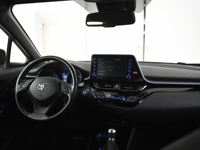 Toyota C-HR 1.8 Hybrid Dynamic | Stoelverwarming | Carplay | DAB | Blindspot