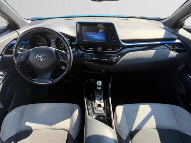 Toyota C-HR 1.8 Hybrid Dynamic Aut- Two Tone, Led Matrix, Active Lane Assist, Stoelverwarming, Camera