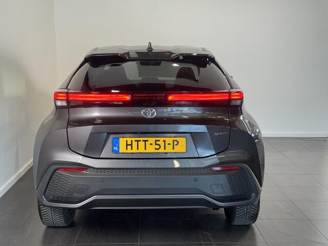 Toyota C-HR 1.8 Hybrid 140 Dynamic | Apple Carplay | Achteruitrijcamera | Toyota Safety Sense |