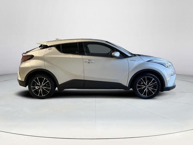 Toyota C-HR 1.8 Hybrid Executive | All-in prijs | Automaat | Navigatie | Trekhaak afneembaar