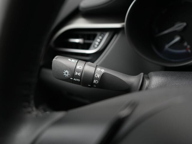 Toyota C-HR 1.8 Hybrid Executive | Stuur-Stoelverwarming | PDC | Apple Carplay-Android Auto |