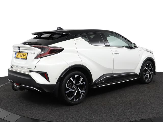 Toyota C-HR 1.8 Hybrid Bi-Tone Plus | Navigatie systeem | Parkeer sensoren | dodehoek detectie |