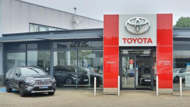 Toyota C-HR 1.8 Hybrid Dynamic | Rijklaar |