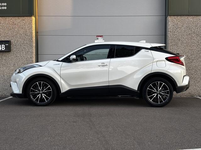 Toyota C-HR 1.8 Hybrid Ex Sport Navi Keyless Parkassist JBL Automaat