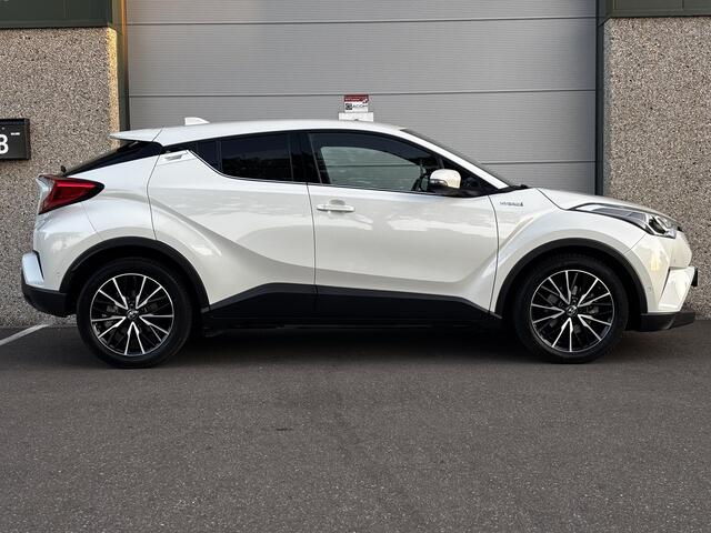 Toyota C-HR 1.8 Hybrid Ex Sport Navi Keyless Parkassist JBL Automaat