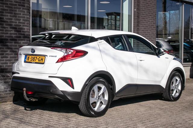 Toyota C-HR 1.8 Hybrid Dynamic | Camera | Navigatie | Stoelverwarming |